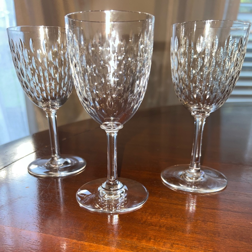 Baccarat Gray Crystal Wine Glasses Elegant Dining Drinkware